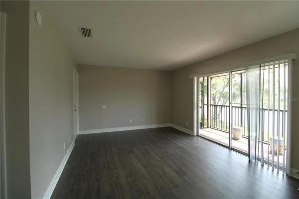 $1,350 | 13731 Juniper Blossom Drive, Unit 201, Tampa, FL 33618
