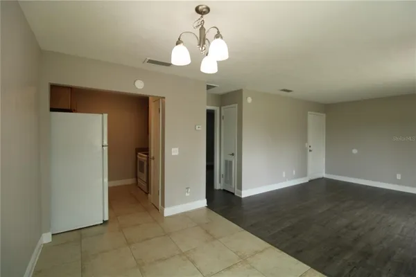 $1,350 | 13731 Juniper Blossom Drive, Unit 201, Tampa, FL 33618