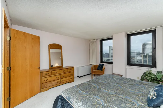 $205,000 | 220 Broadway Avenue South, Unit 1417, Rochester, MN 55904