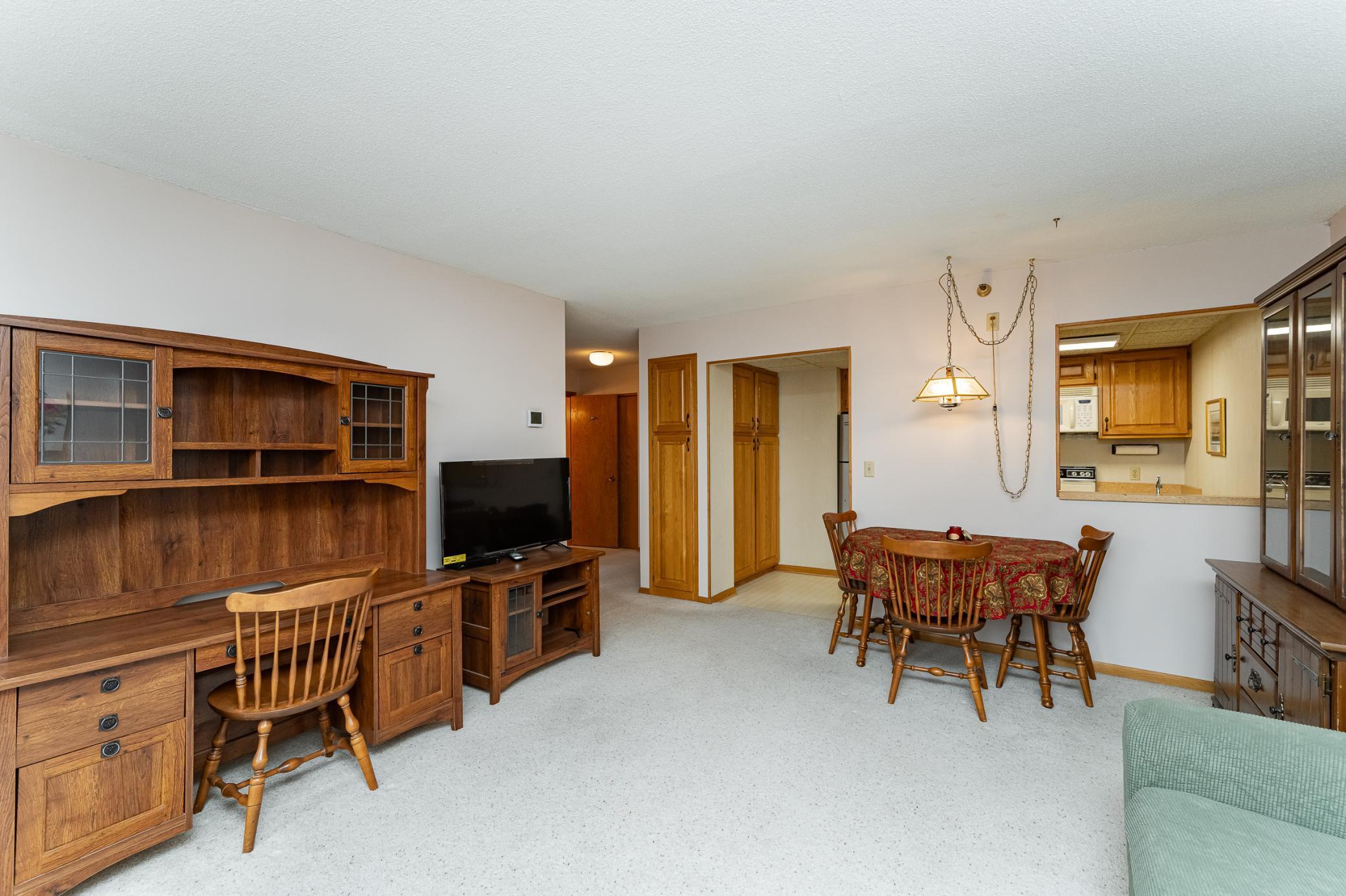 220 Broadway Avenue South, Unit 1417 Rochester, MN 55904 - Photo 5 of 19