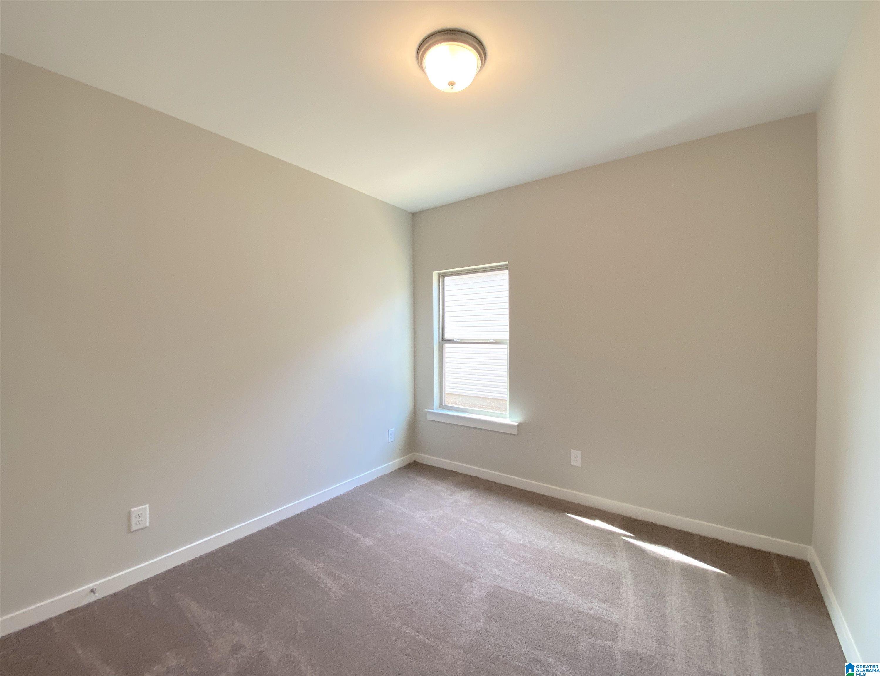 85 Avalon Way Clanton, AL 35045 - Photo 4 of 31
