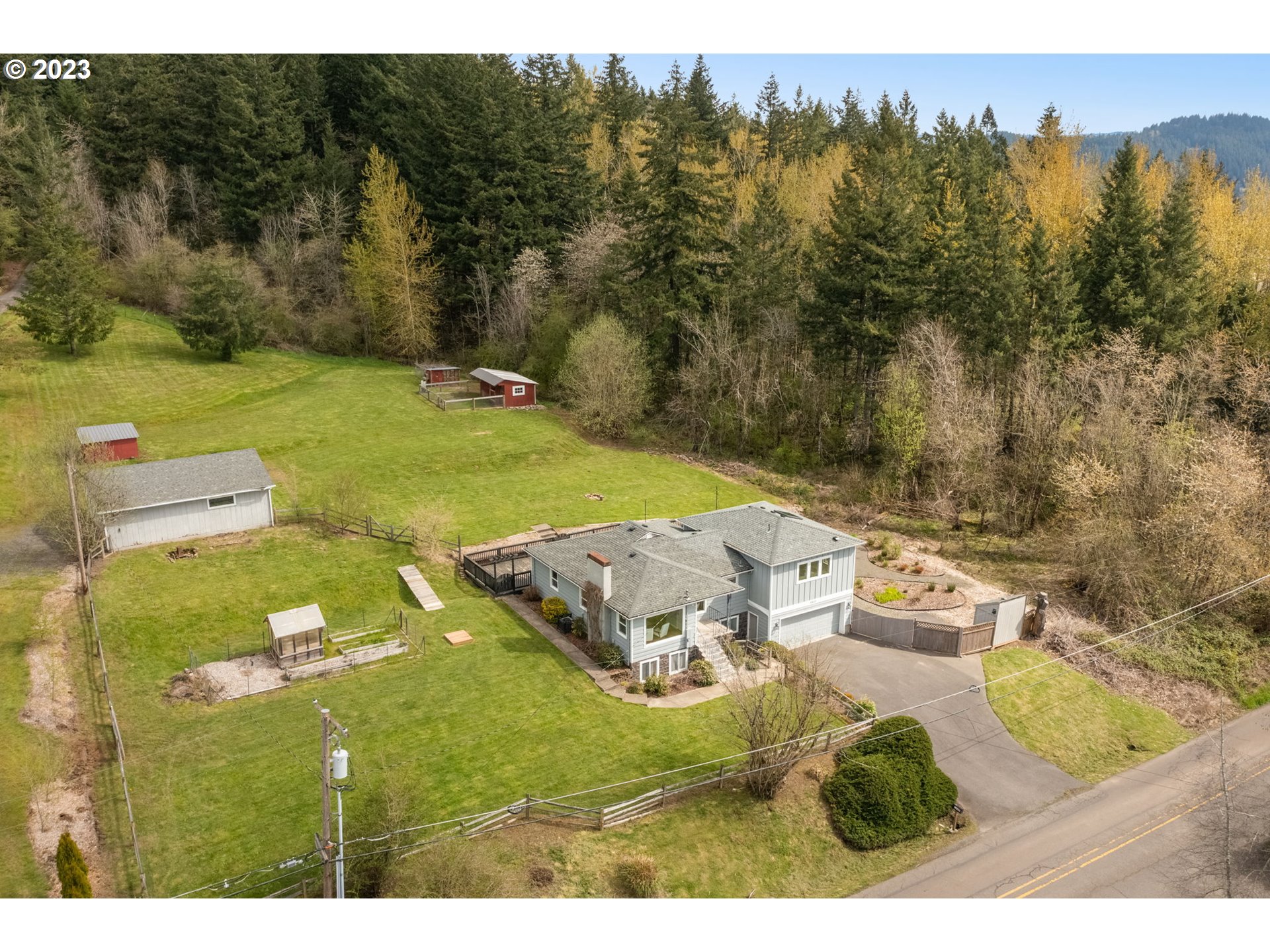 16400 Southeast Hagen Road Happy Valley, OR 97086 - Photo 3 of 45 Gallery Image 3