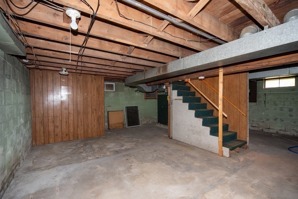 263 State Road Templeton, MA 01436 - Photo 21 of 31 a view of an empty room