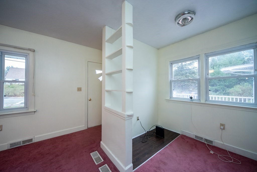 263 State Road Templeton, MA 01436 - Photo 7 of 31 an empty room with windows