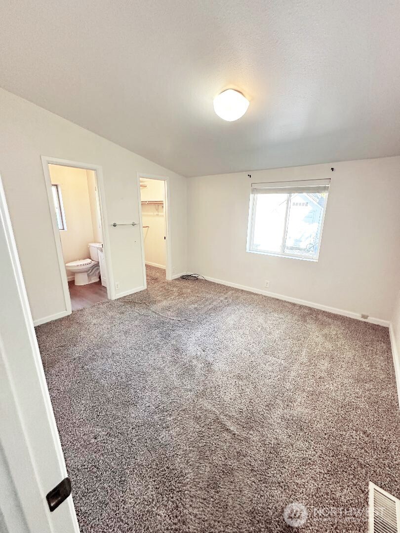 2174 Yew Street Road, Unit 24 Bellingham, WA 98229 - Photo 5 of 15 Gallery Image 5