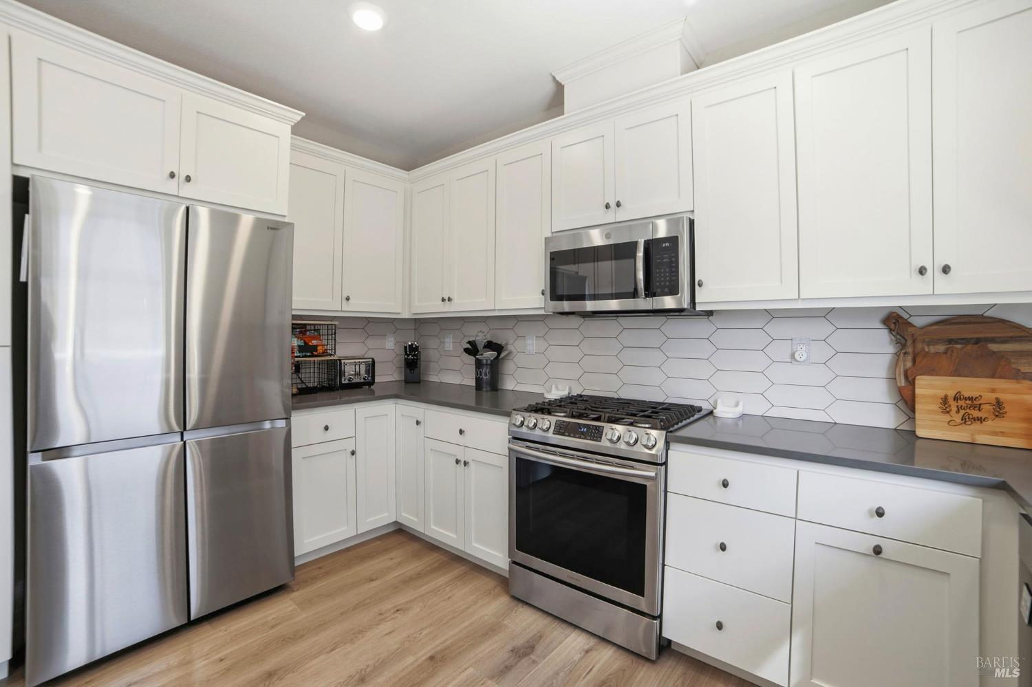 7750 Wildrose Way Rohnert Park, CA 94928 - Photo 13 of 40