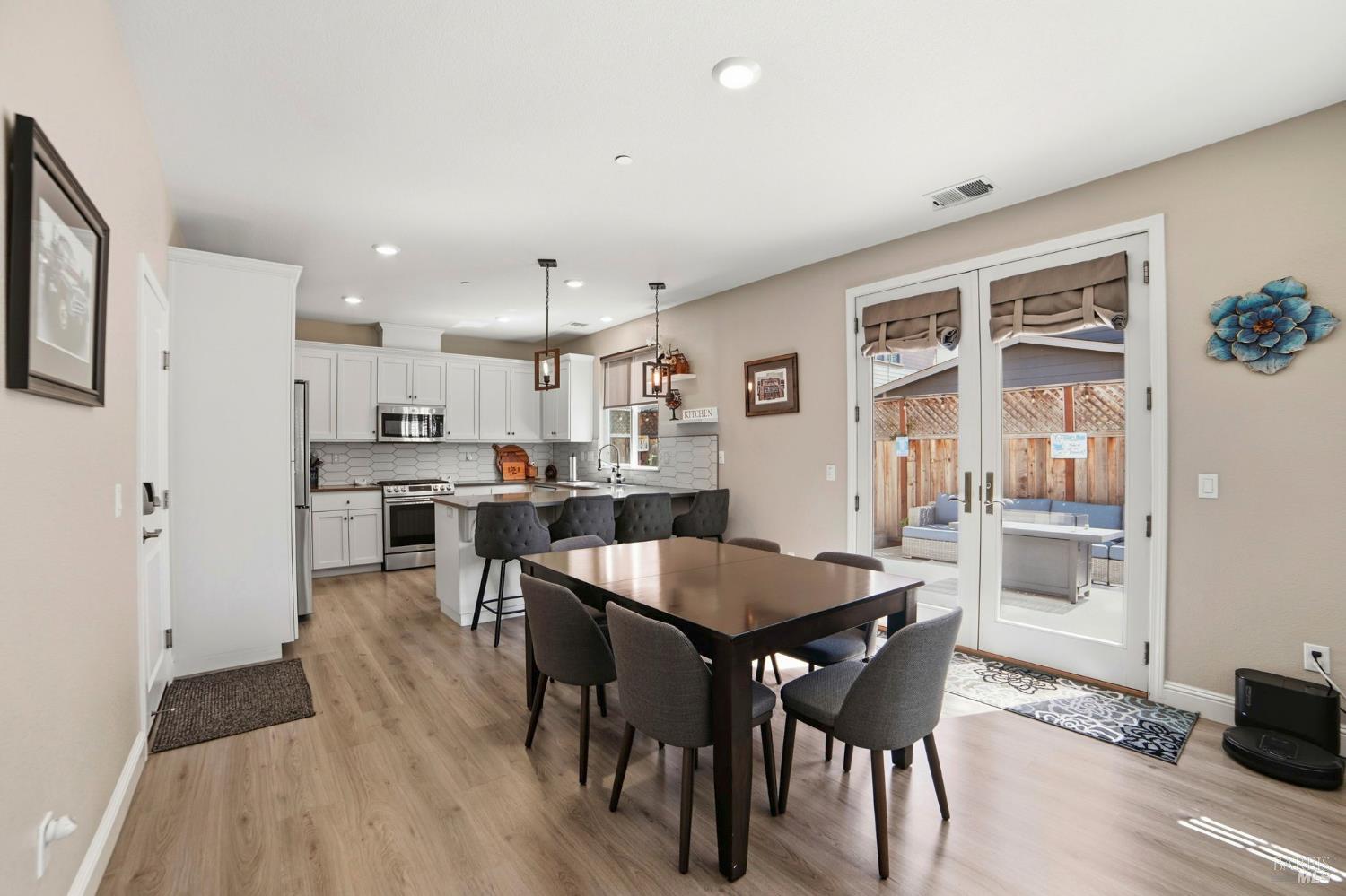 7750 Wildrose Way Rohnert Park, CA 94928 - Photo 14 of 40