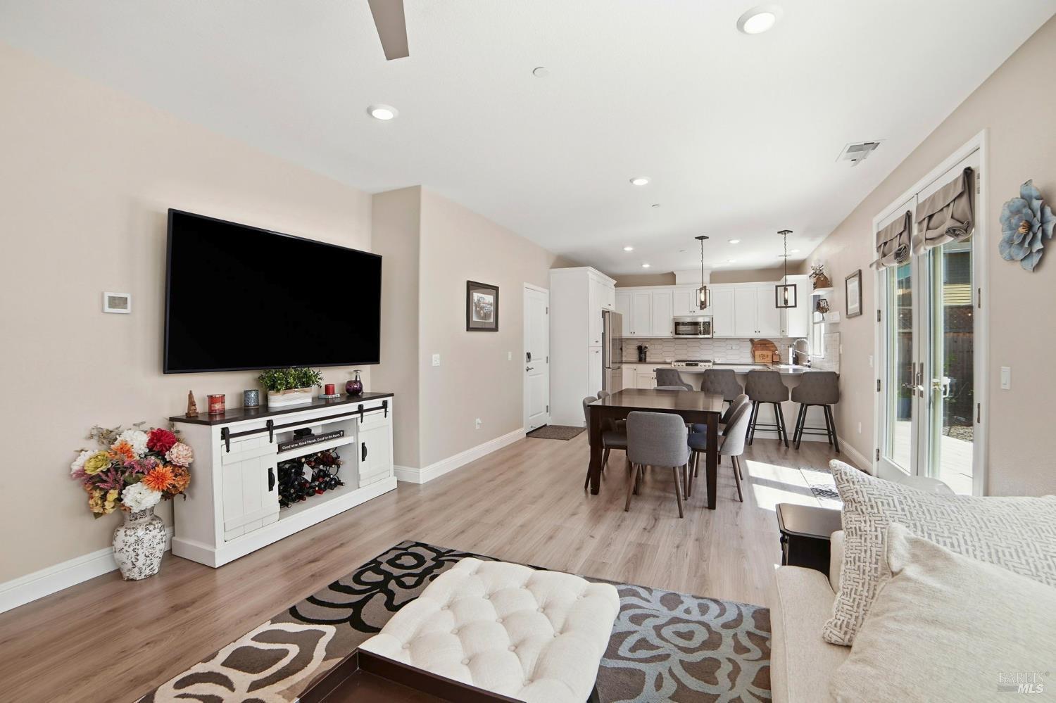 7750 Wildrose Way Rohnert Park, CA 94928 - Photo 8 of 40