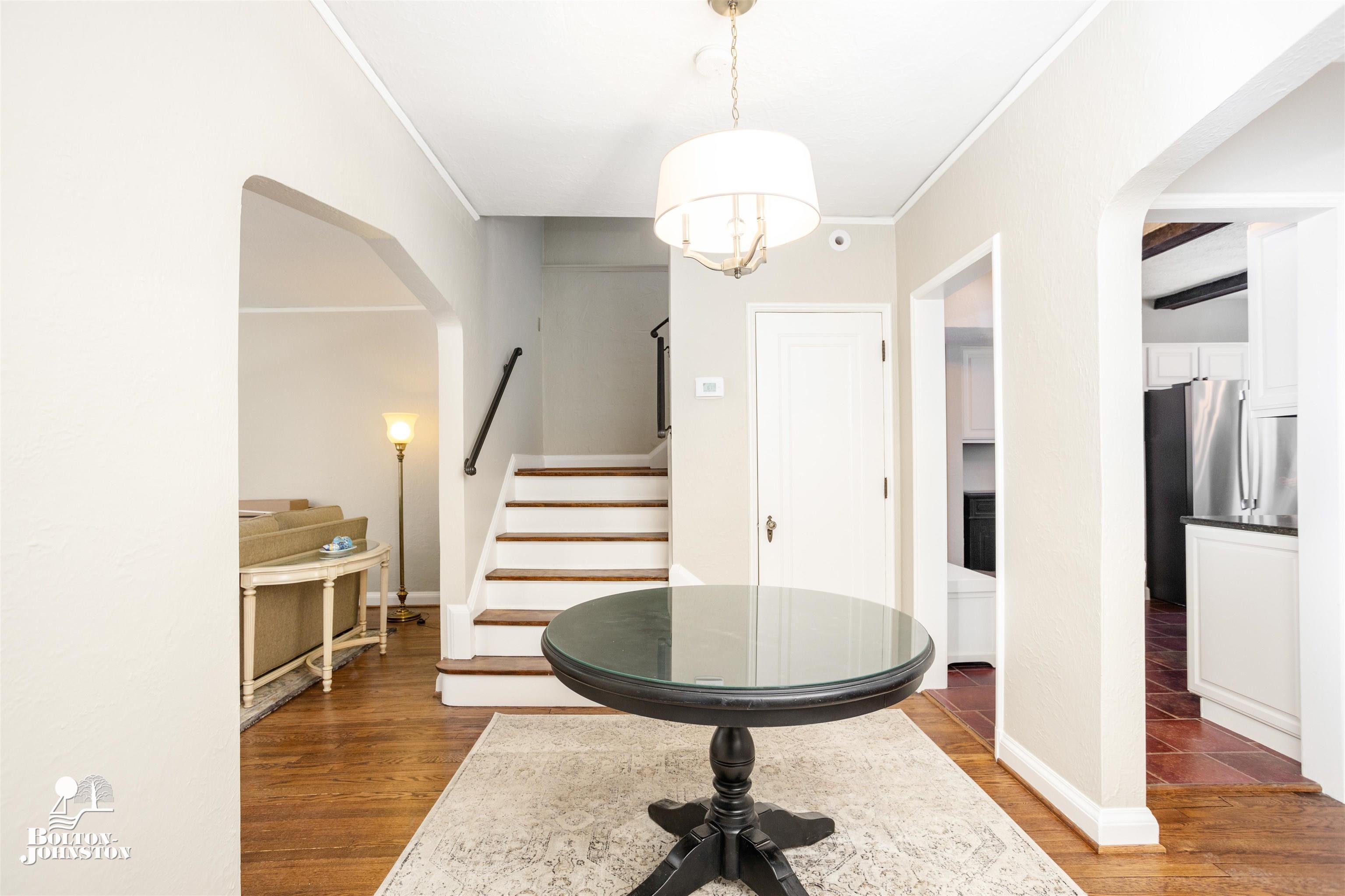 508 St Clair Avenue Grosse Pointe, MI 48230 - Photo 5 of 42 50132575-ad917882-9c89-42e1-b73e-990d856acc59.JPG
