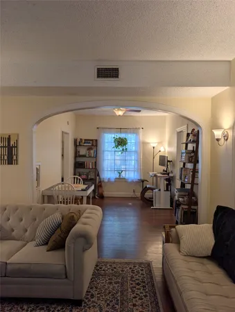 $1,900 | 3119 Tom Green Street, Unit 1, Austin, TX 78705