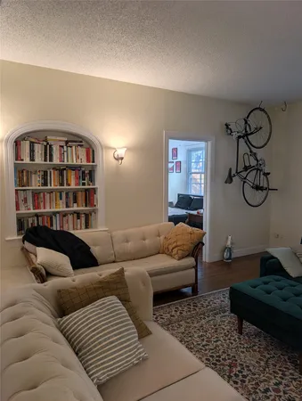 $1,900 | 3119 Tom Green Street, Unit 1, Austin, TX 78705