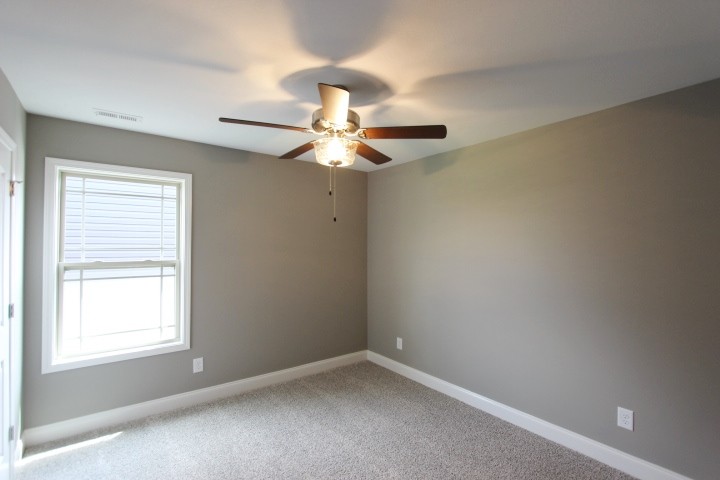 249 White Tail Ridge Clarksville, TN 37040 - Photo 8 of 13 Gallery Image 8