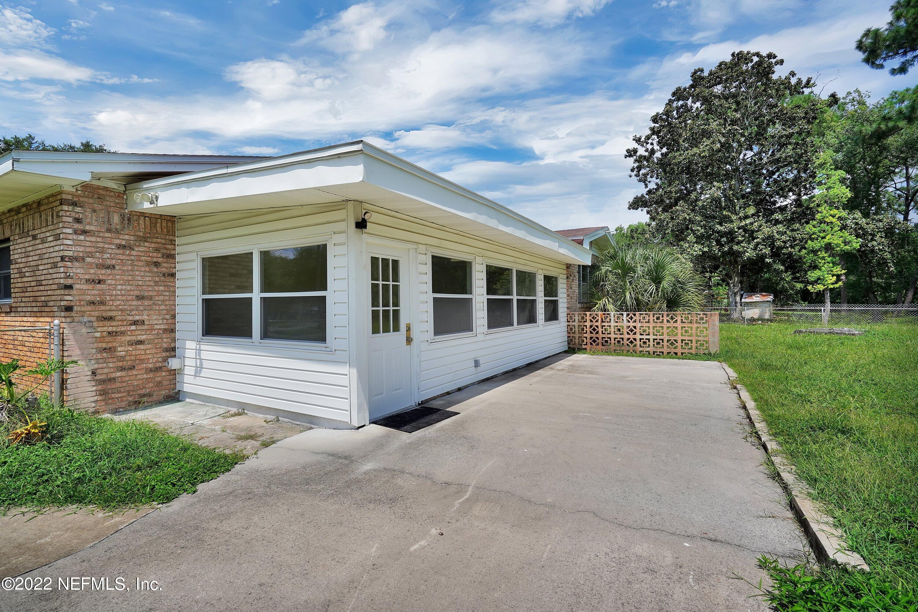 3311 Peeler Road Jacksonville, FL 32277 - Photo 3 of 39 004-3311PeelerRoad-Jacksonville-FL-32277
