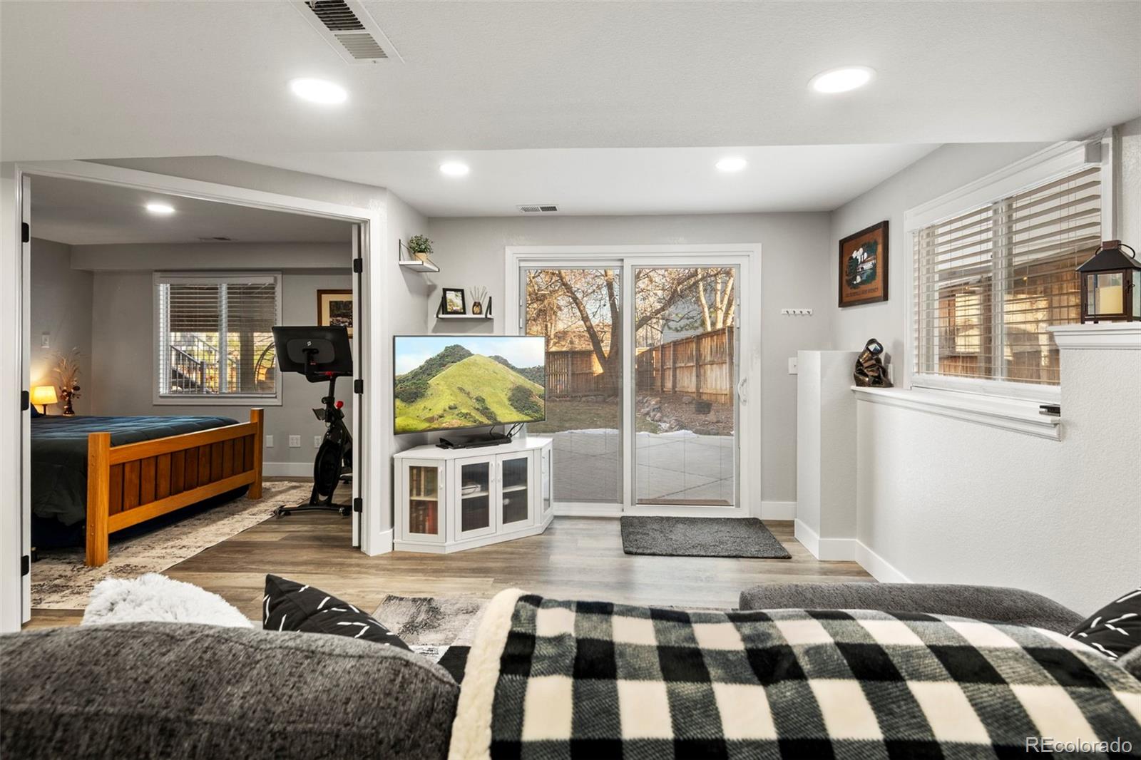 9158 Sugarstone Circle Highlands Ranch, CO 80130 - Photo 23 of 50