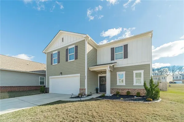 $389,800 | 222 Knightsbridge Lane, Winder, GA 30680