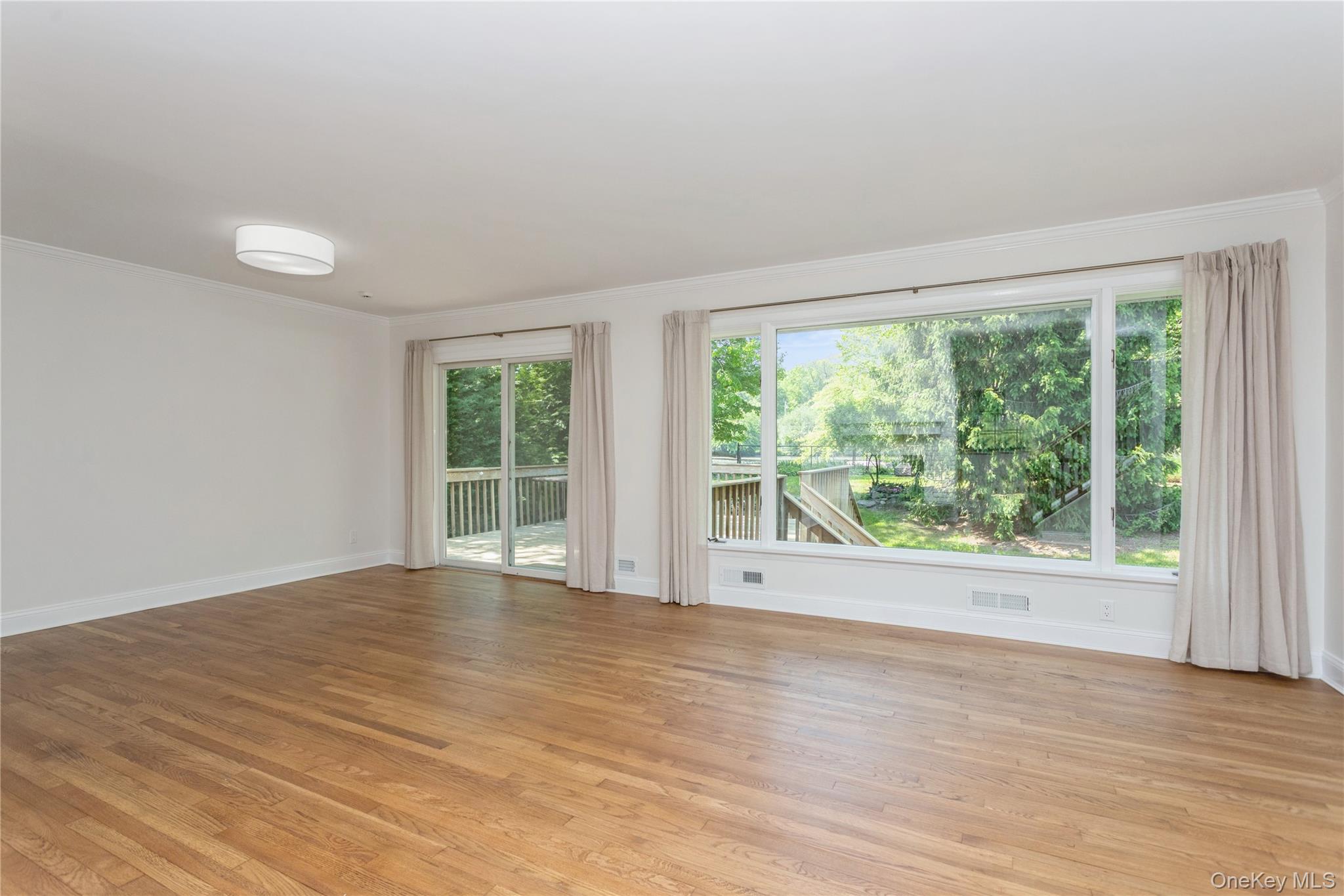 9 Marlene Court Rye, NY 10580 - Photo 4 of 37
