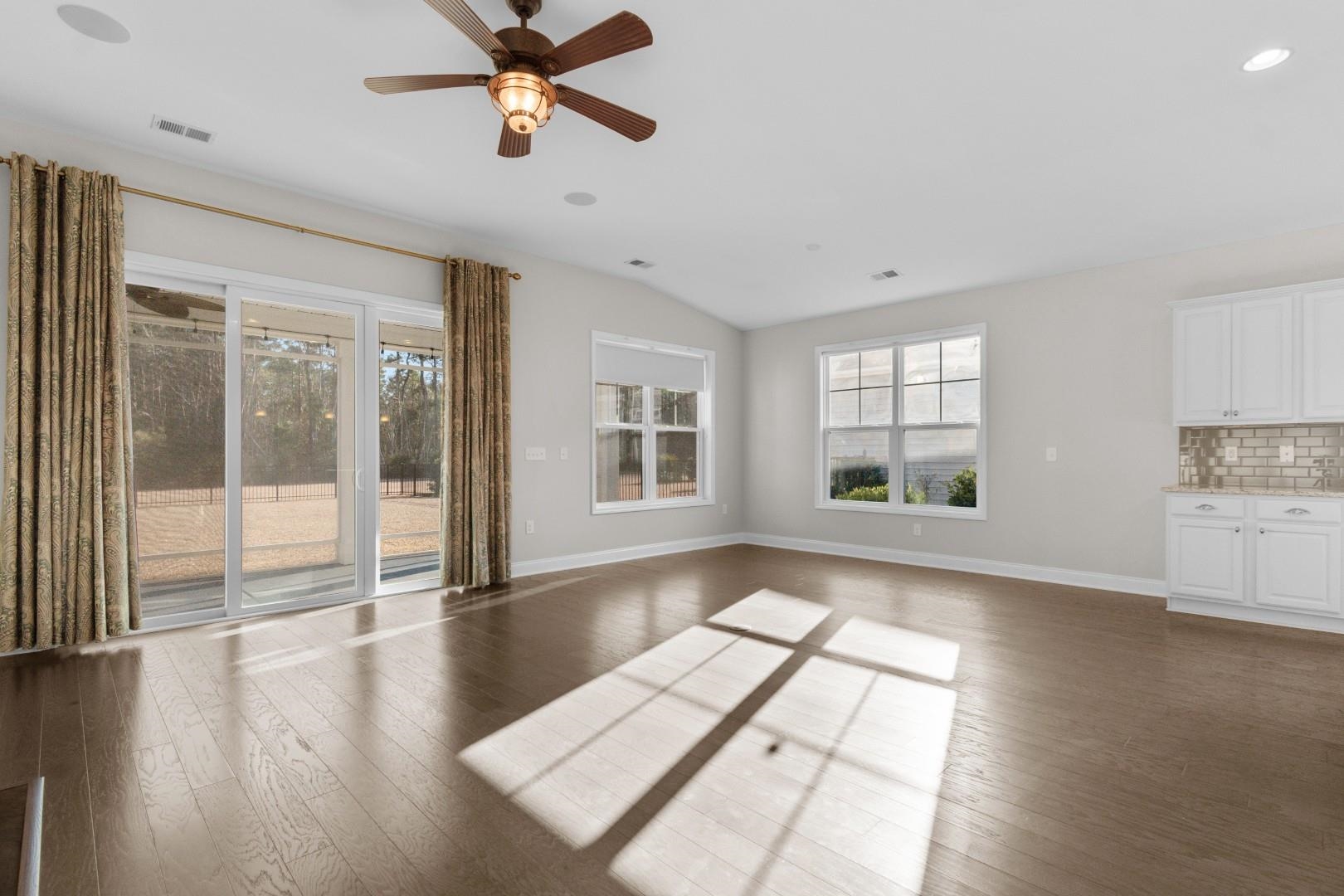 172 Viareggio Road Myrtle Beach, SC 29579 - Photo 11 of 41