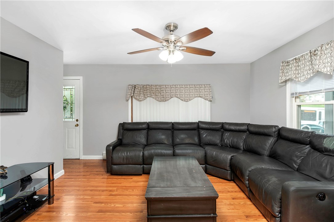 607 Mendon Road Woonsocket, RI 02895 - Photo 6 of 21