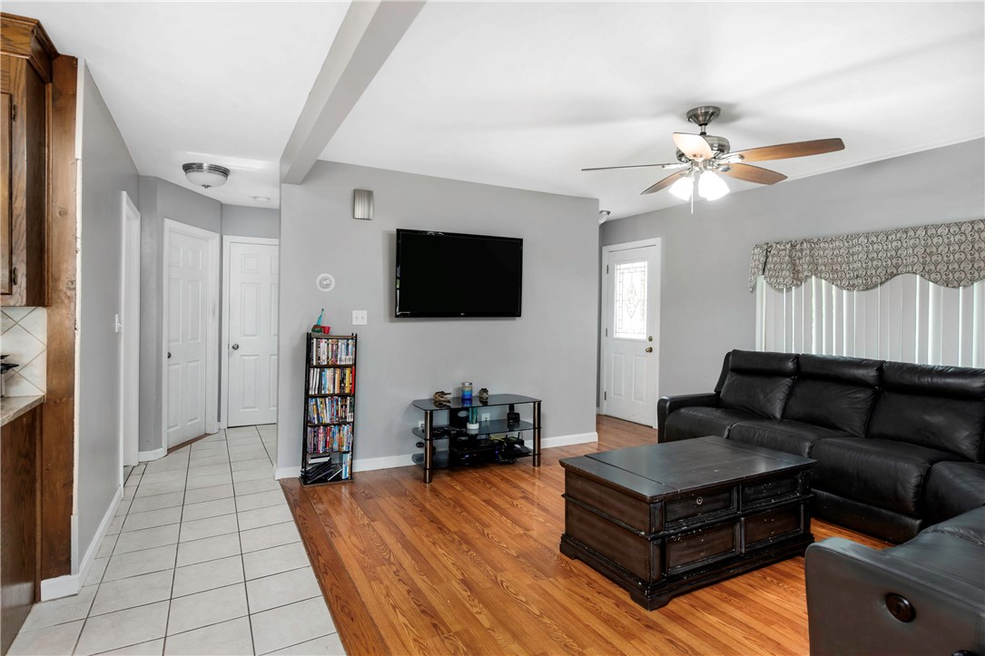 607 Mendon Road Woonsocket, RI 02895 - Photo 8 of 21