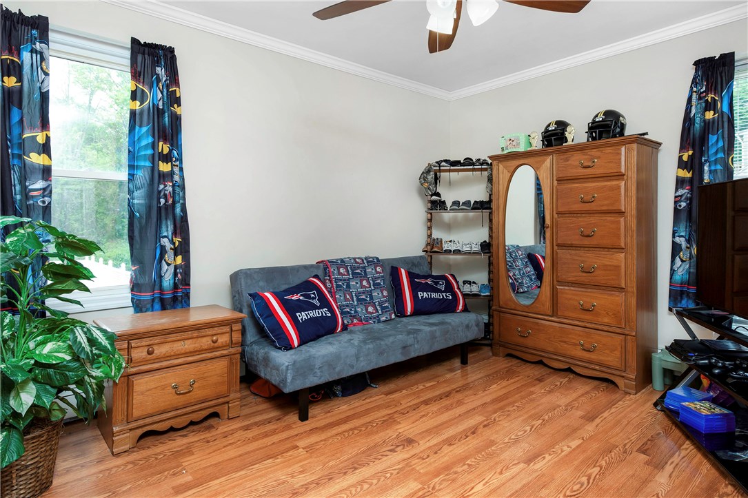 607 Mendon Road Woonsocket, RI 02895 - Photo 10 of 21