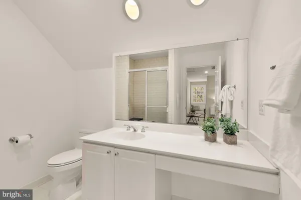 $1,775,000 | 2170 21st Court North, Arlington, VA 22201