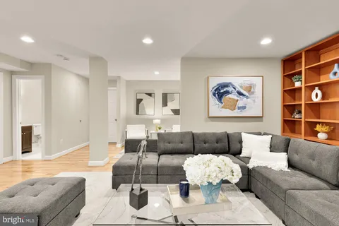 $1,775,000 | 2170 21st Court North, Arlington, VA 22201