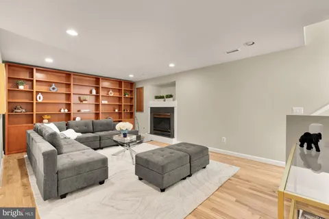 $1,775,000 | 2170 21st Court North, Arlington, VA 22201