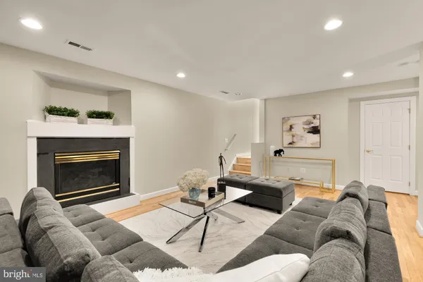 $1,775,000 | 2170 21st Court North, Arlington, VA 22201