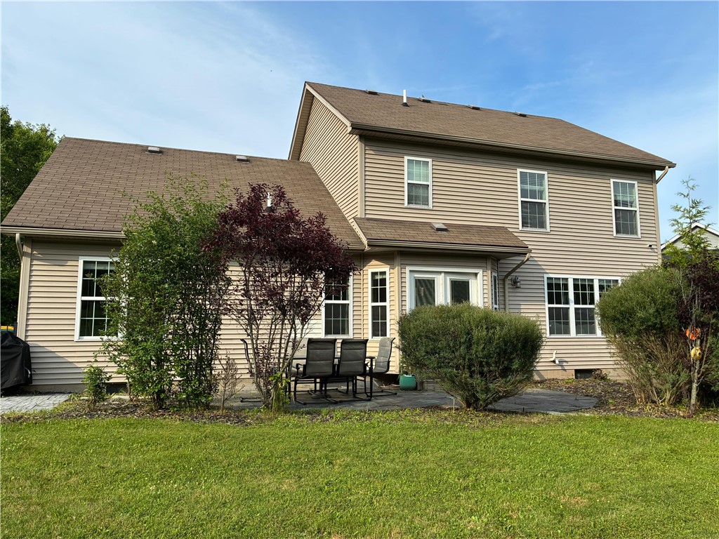 18 Dona Lea Road Perinton, NY 14450 - Photo 2 of 29 A spacious, fully-fenced rear yard will meet your every recreational need.