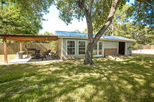 $1,900 | 116 Texas Avenue, League City, TX 77573