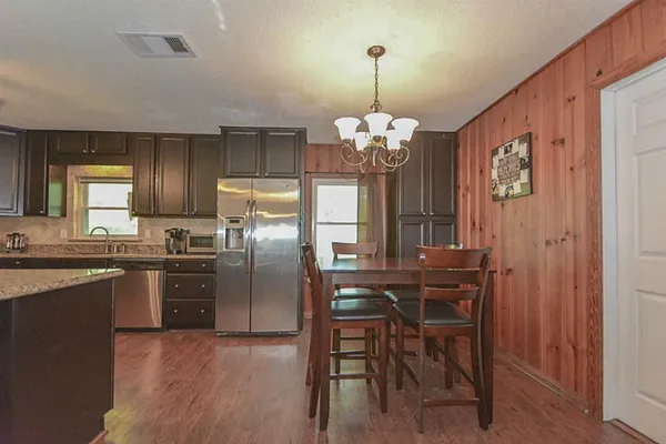 $1,900 | 116 Texas Avenue, League City, TX 77573