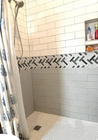 $315,900 | 2005 East Poplarwood Court, Rockville, IN 47872