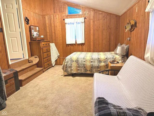 $315,900 | 2005 East Poplarwood Court, Rockville, IN 47872