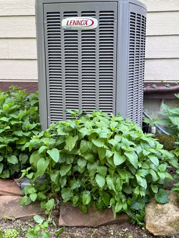 $315,900 | 2005 East Poplarwood Court, Rockville, IN 47872