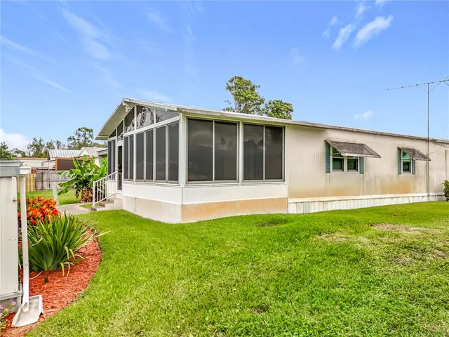 $214,900 | 25933 Zinnia Lane, Astatula, FL 34705