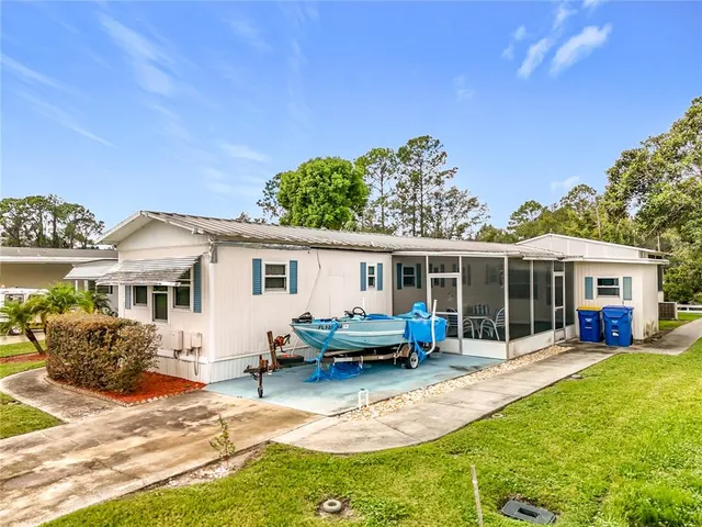 $214,900 | 25933 Zinnia Lane, Astatula, FL 34705