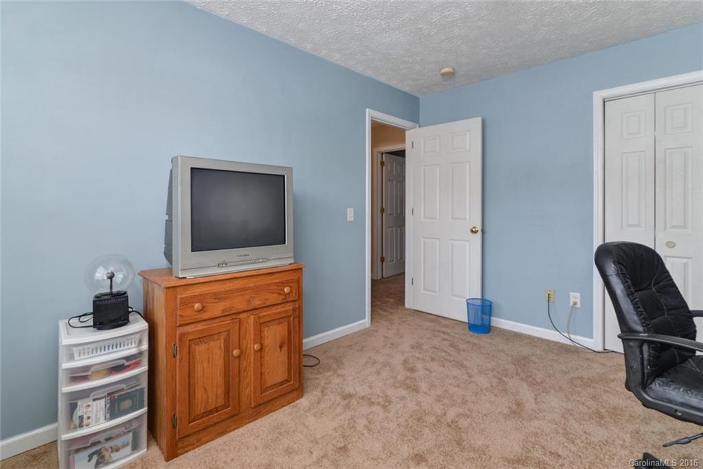 10 Bridgestone Road, Unit 10 Swannanoa, NC 28778 - Photo 14 of 20 Gallery Image 14