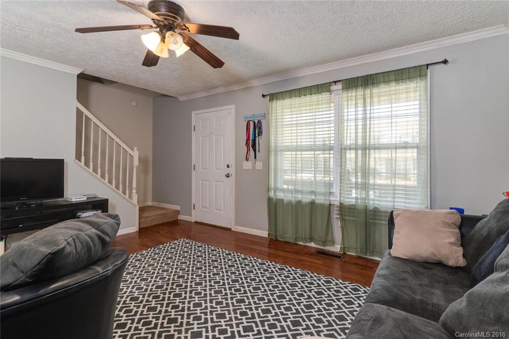 10 Bridgestone Road, Unit 10 Swannanoa, NC 28778 - Photo 3 of 20 Gallery Image 3