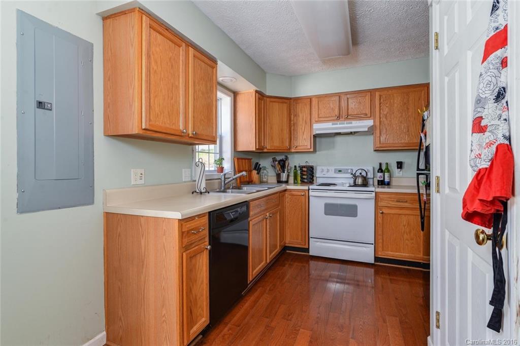 10 Bridgestone Road, Unit 10 Swannanoa, NC 28778 - Photo 7 of 20 Gallery Image 7