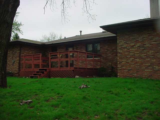 3134 West Chartwell Road Peoria, IL 61614 - Photo 3 of 9 Gallery Image 3