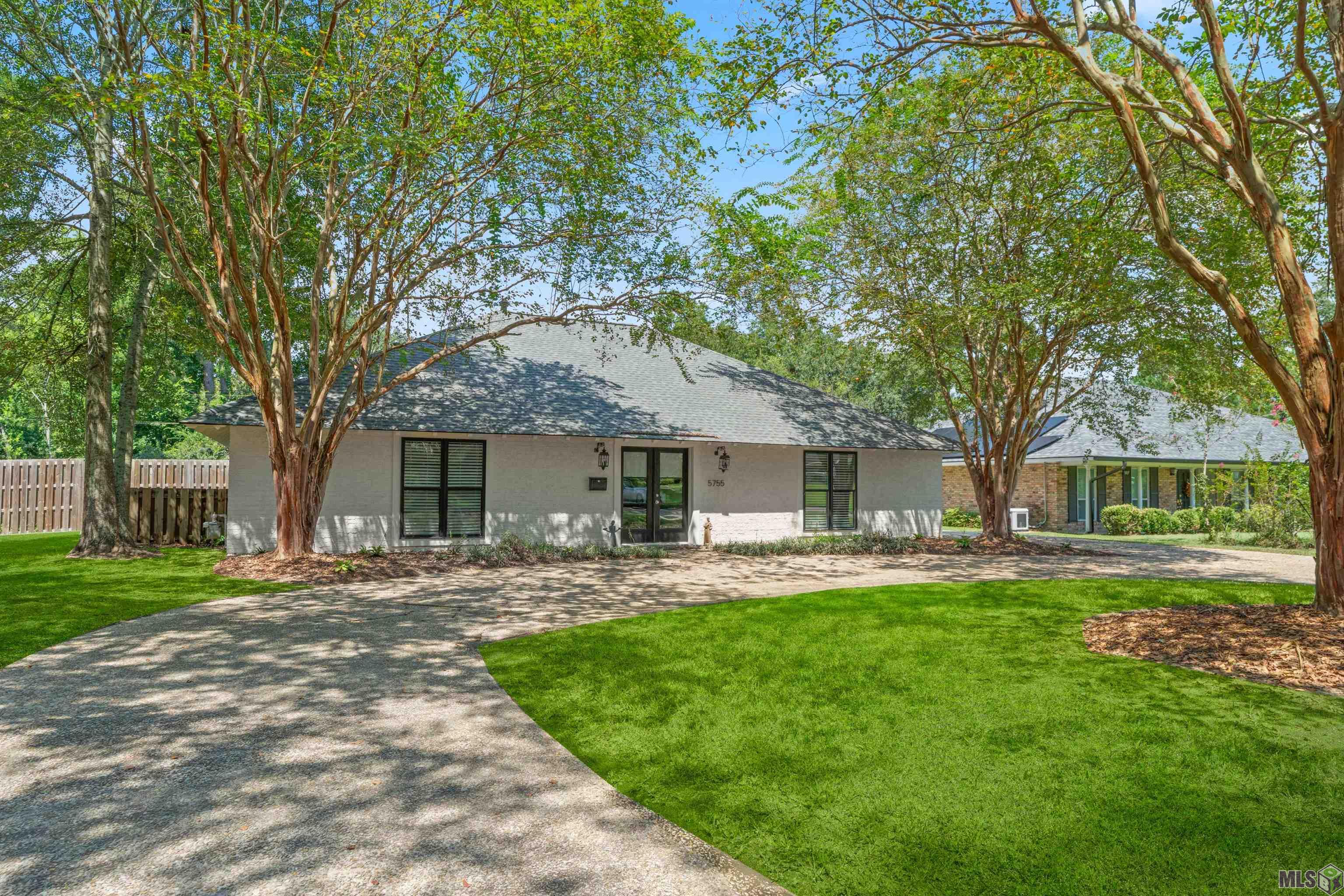 5755 Hyacinth Avenue Baton Rouge, LA 70808 - Photo 2 of 27