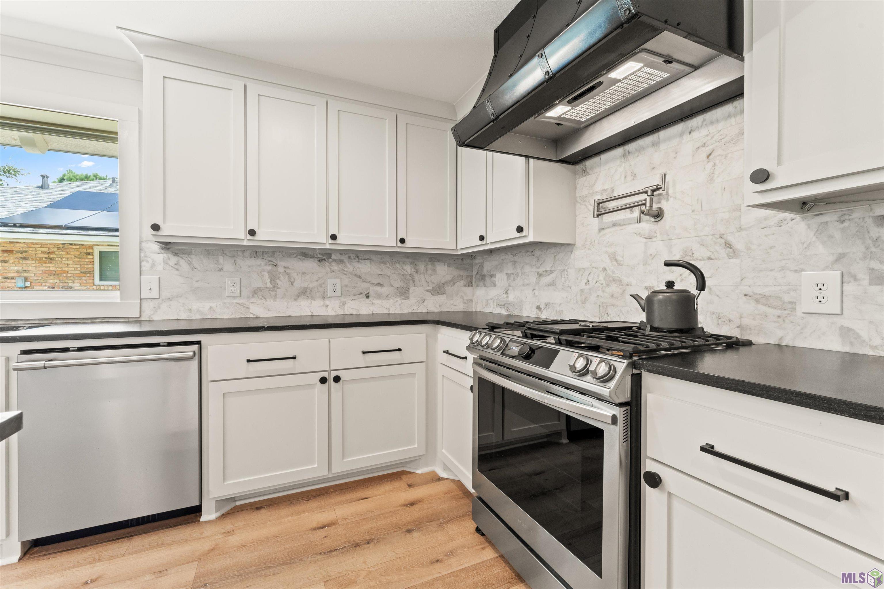 5755 Hyacinth Avenue Baton Rouge, LA 70808 - Photo 9 of 27