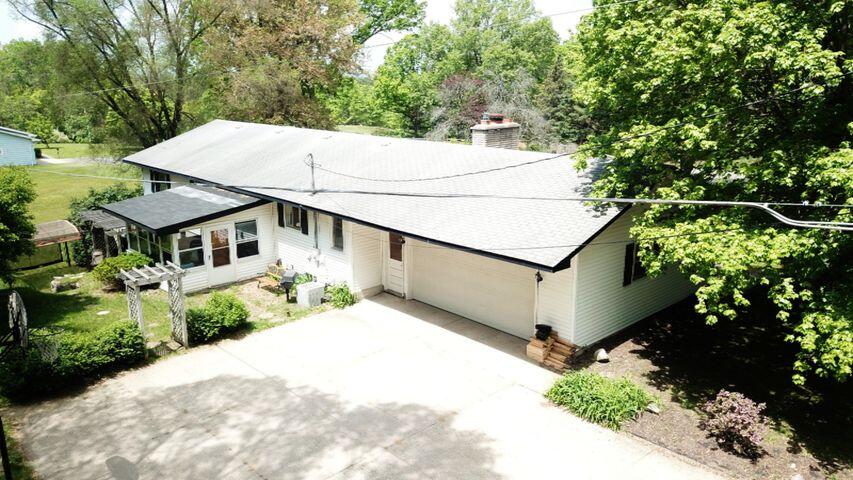 17339 McKinley Road Big Rapids, MI 49307 - Photo 2 of 18 20220327003719554260000000-o