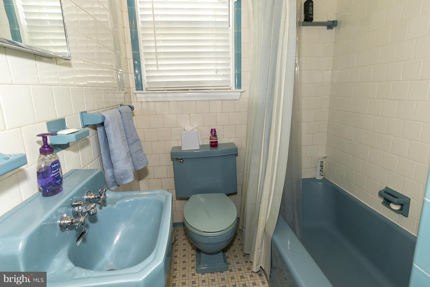 6210 North Orchard Road Linthicum, MD 21090 - Photo 14 of 30 BATHROOM 1