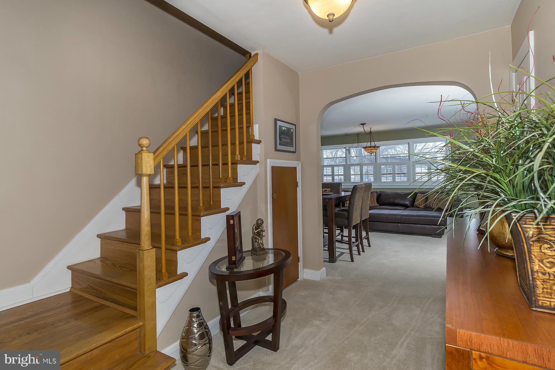 6210 North Orchard Road Linthicum, MD 21090 - Photo 4 of 30 FOYER TO HALLWAY