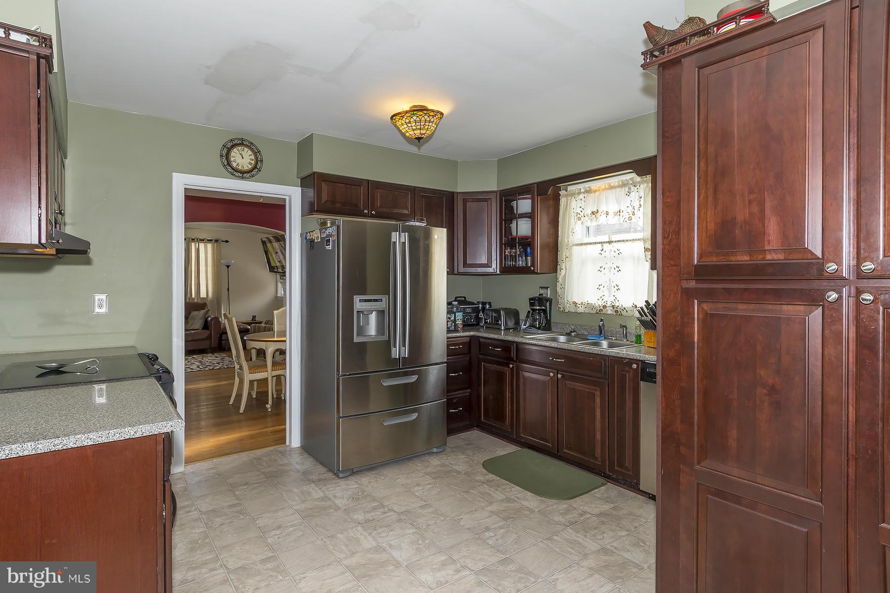 6210 North Orchard Road Linthicum, MD 21090 - Photo 9 of 30 KITCHEN