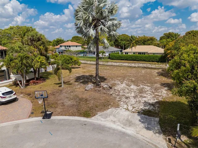 $379,990 | 5939 Northwest 52nd Street, Coral Springs, FL 33067