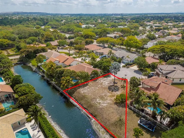 $379,990 | 5939 Northwest 52nd Street, Coral Springs, FL 33067