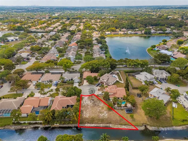 $379,990 | 5939 Northwest 52nd Street, Coral Springs, FL 33067