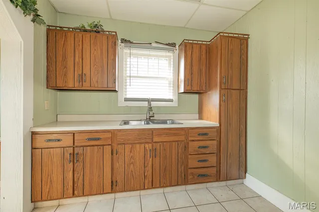 $72,500 | 2753 Hillcrest Avenue, Alton, IL 62002